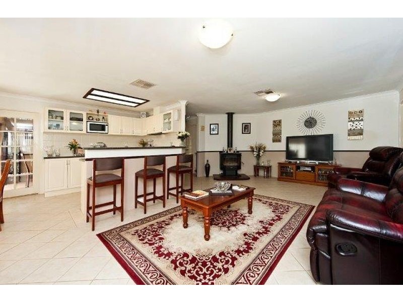 685 Albany Highway, Bedfordale WA 6112