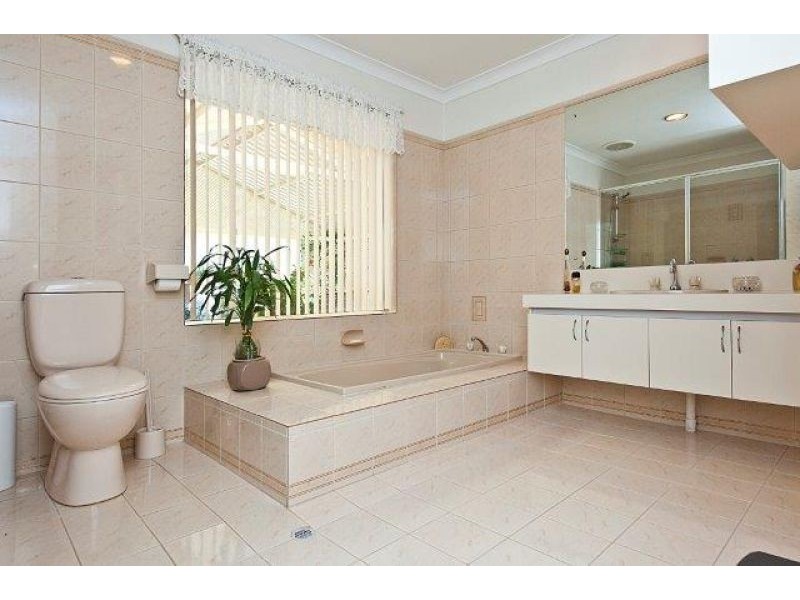 685 Albany Highway, Bedfordale WA 6112