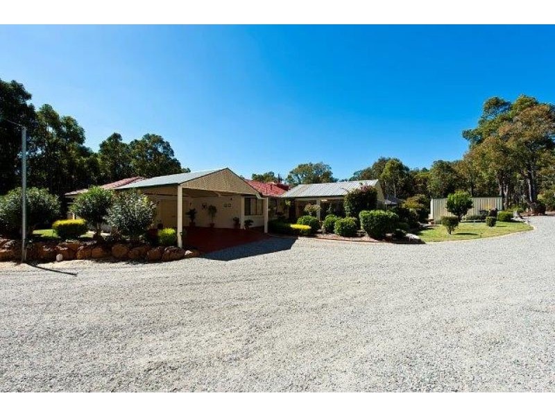 685 Albany Highway, Bedfordale WA 6112
