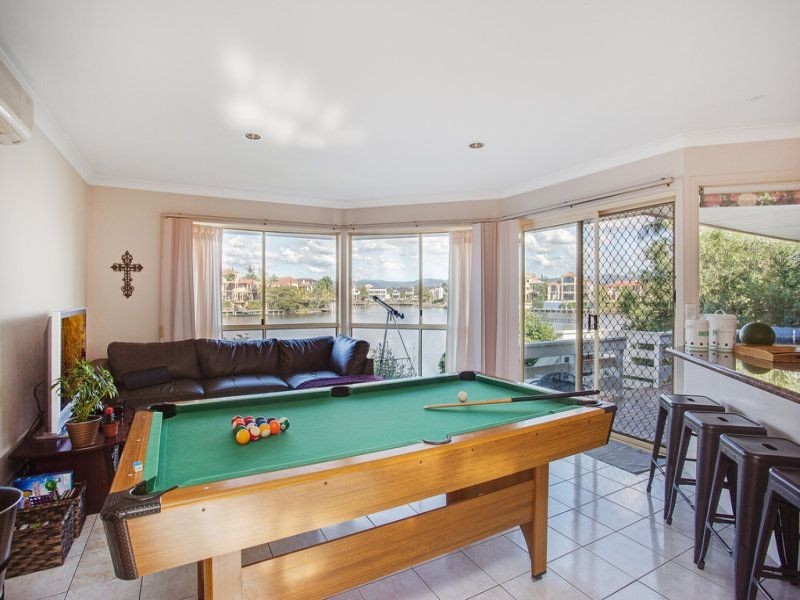 30 Montevideo Drive, Clear Island Waters QLD 4226