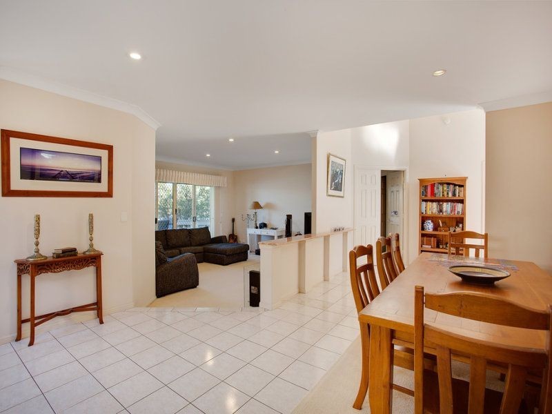 30 Montevideo Drive, Clear Island Waters QLD 4226