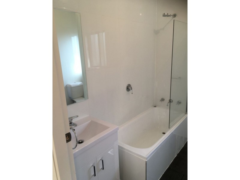 693a Pacific Highway, Kanwal NSW 2259