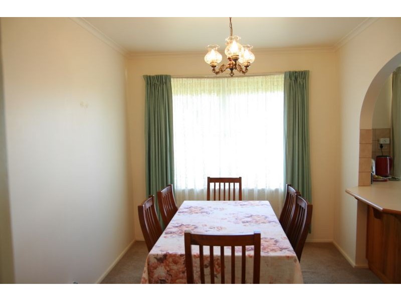 6 Olney Avenue, Thomson VIC 3219