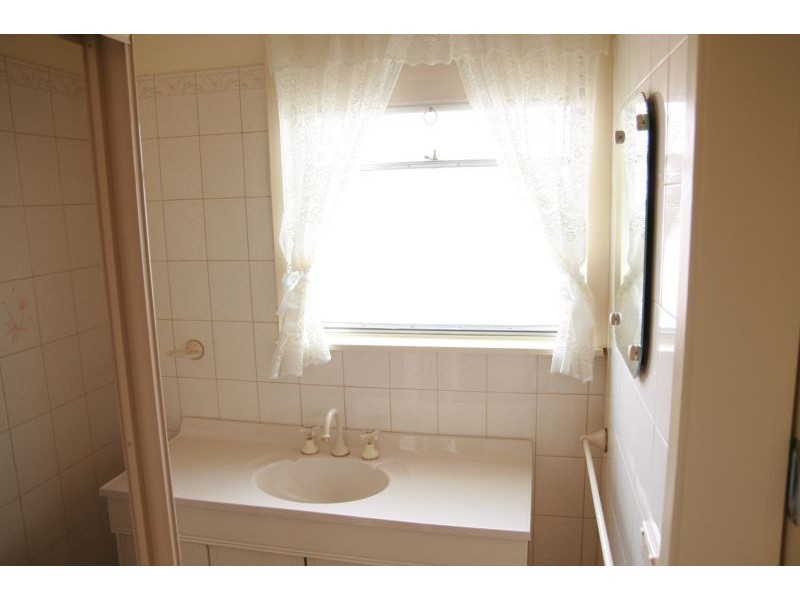 6 Olney Avenue, Thomson VIC 3219