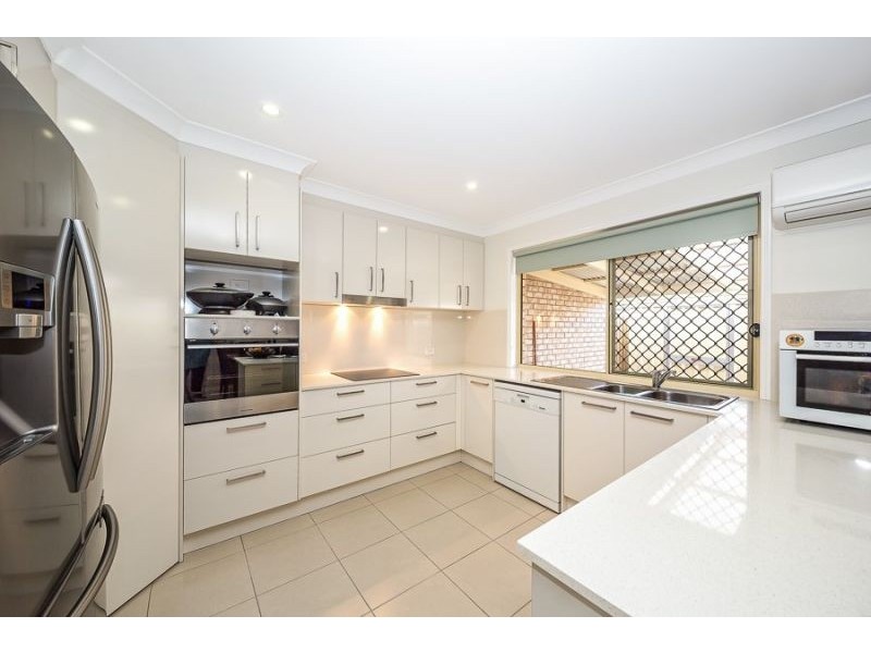 Sandstone Point QLD 4511