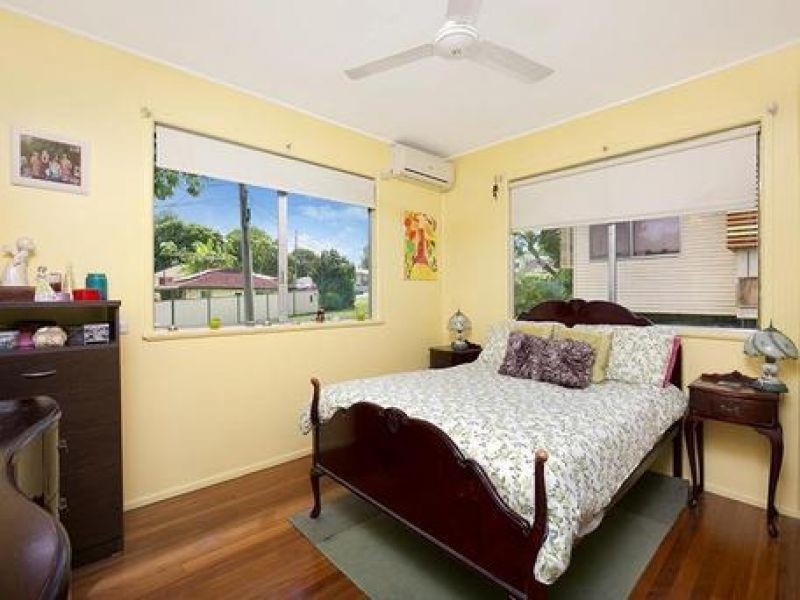 7 Barton Street, Underwood QLD 4119