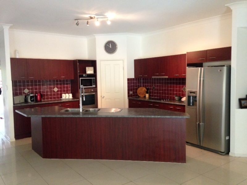16 Coffeebush Court, Reedy Creek QLD 4227