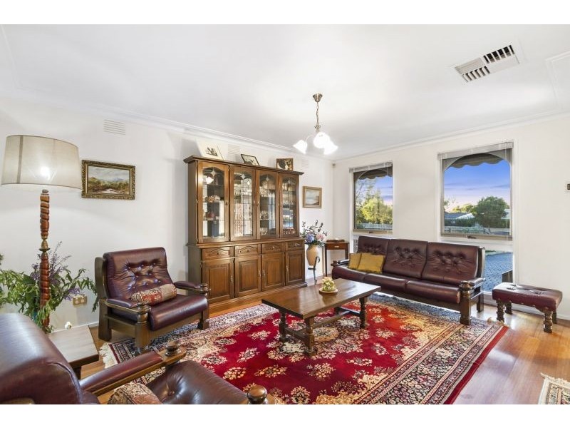 60 Sinclair Road, Bayswater VIC 3153