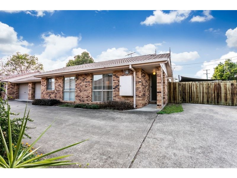 4/23 Henty Drive, Redbank Plains QLD 4301