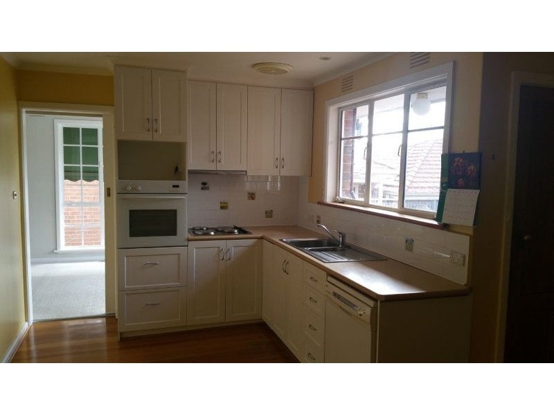 19 Ascot St, Doncaster East VIC 3109