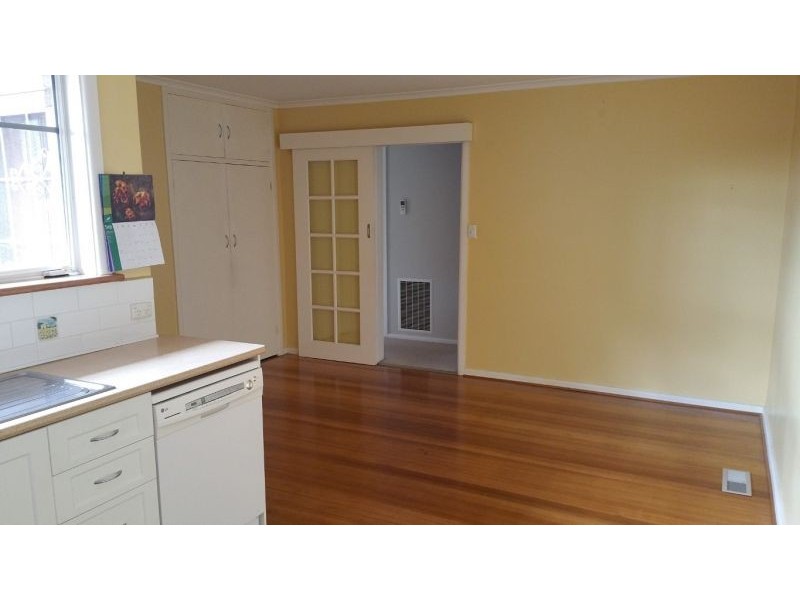 19 Ascot St, Doncaster East VIC 3109