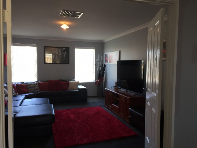 Wattle Grove WA 6107