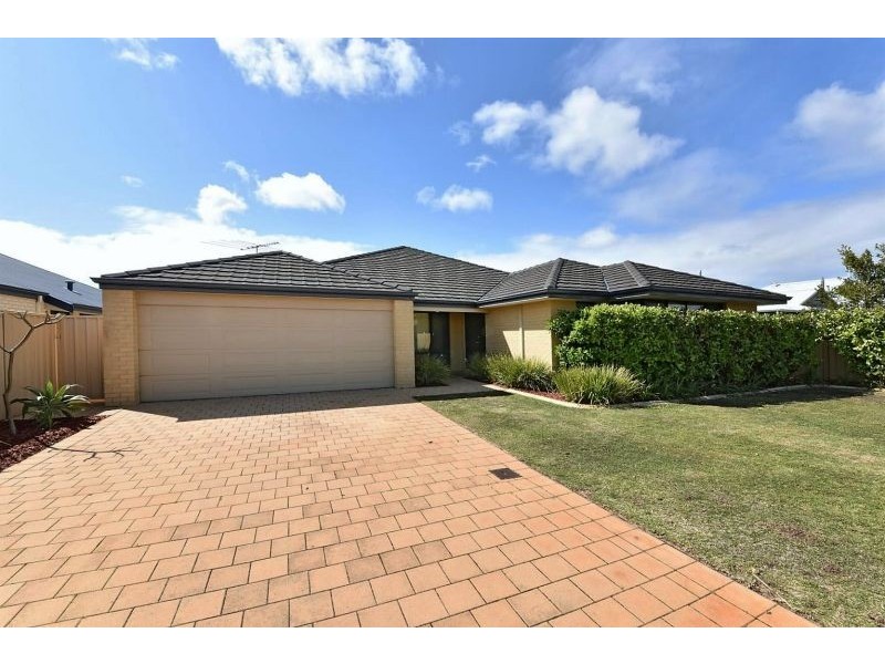 9 Kansas Lane, Hocking WA 6065