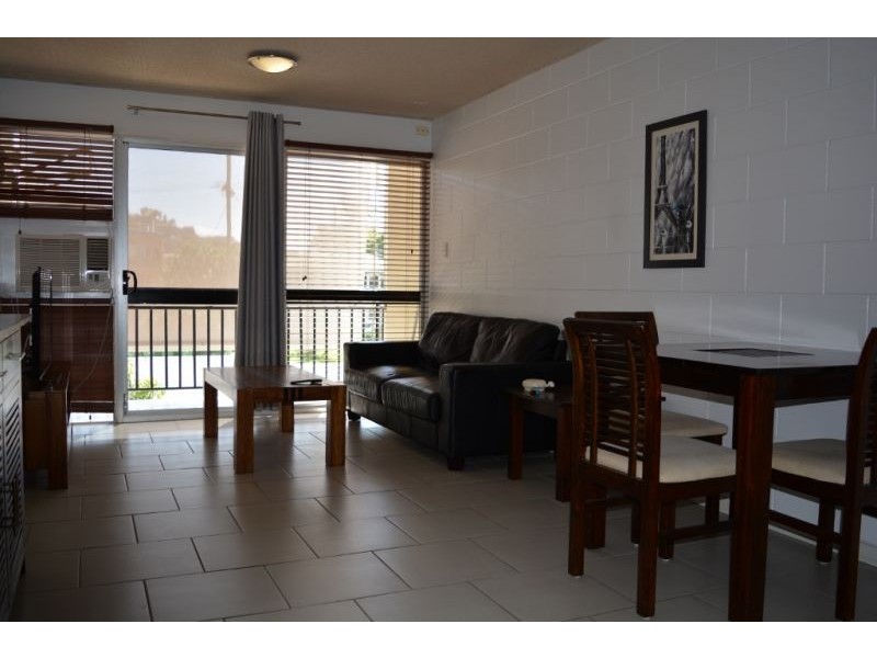 163/8 Eyre Street, North Ward QLD 4810