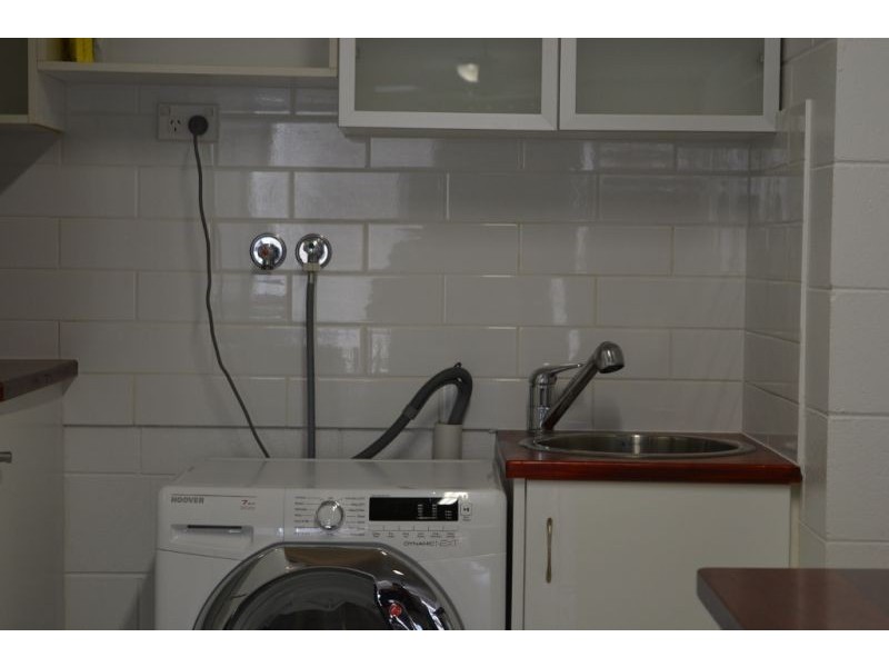 163/8 Eyre Street, North Ward QLD 4810