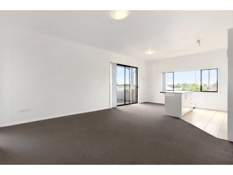 1/8 Ruddock St, Corrimal NSW 2518