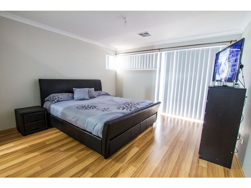 16 Perugino Avenue, Landsdale WA 6065