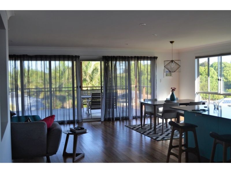 9 Chilcott Circuit, Cumbalum NSW 2478