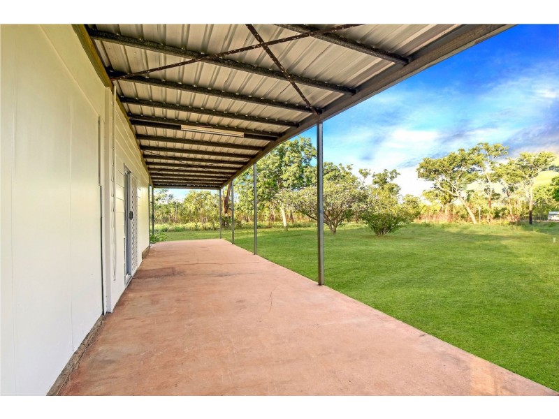Acacia Hills NT 0822