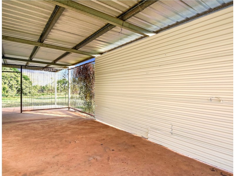 Acacia Hills NT 0822