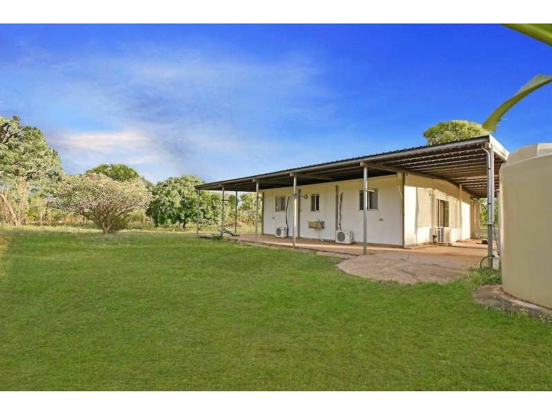 Acacia Hills NT 0822