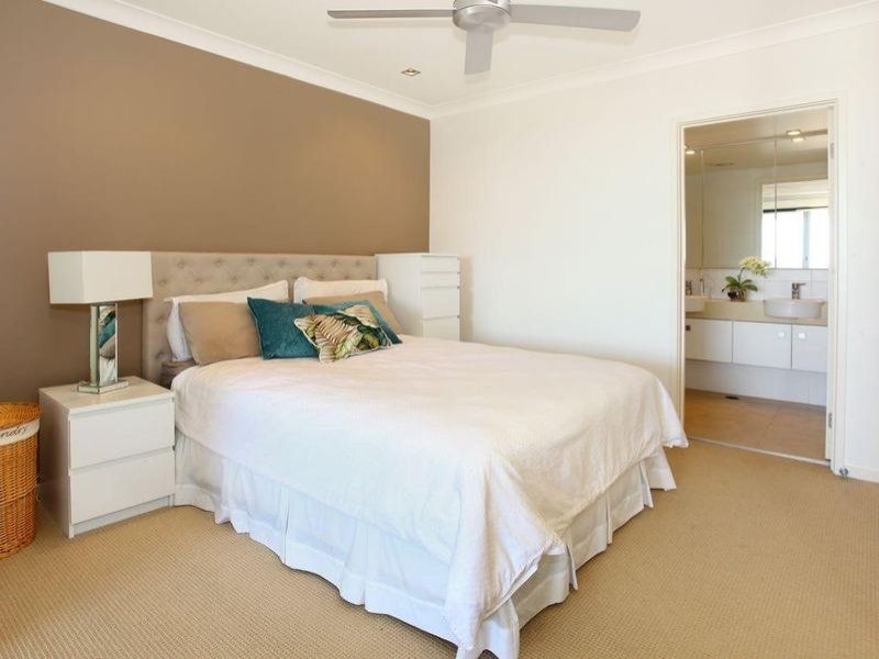 4024/3027 The Boulevard, Carrara QLD 4211