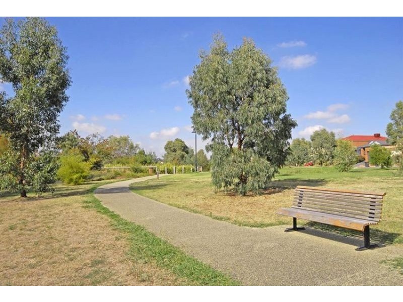 6/2 Mckelvie Court, Glen Waverley VIC 3150