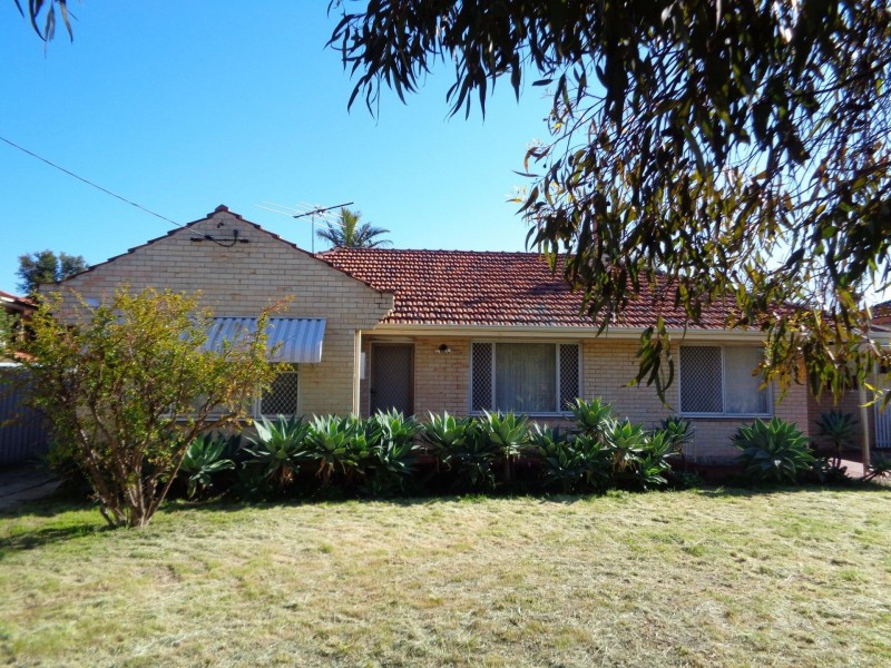 35 Golf View Street, Yokine WA 6060