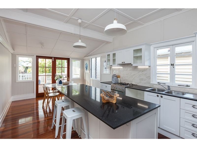 98 Milsom Street, Coorparoo QLD 4151