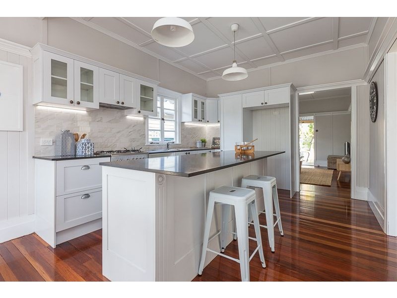 98 Milsom Street, Coorparoo QLD 4151