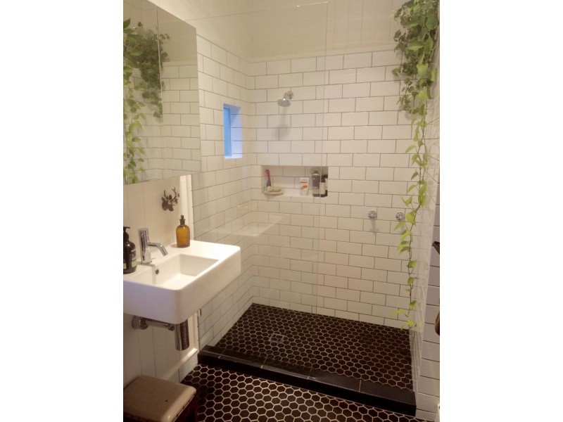 18 Primmer Street, Coorparoo QLD 4151