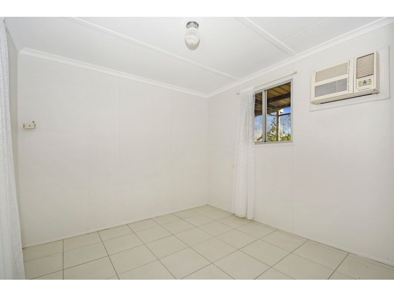 Acacia Hills NT 0822