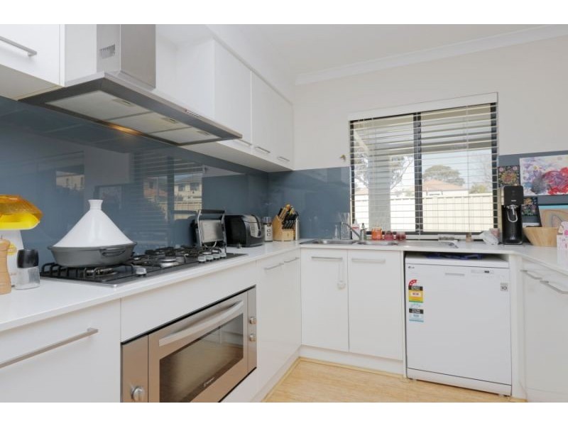 128c Huntriss Road, Doubleview WA 6018