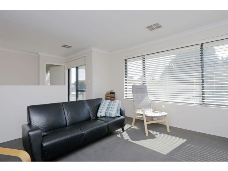 128c Huntriss Road, Doubleview WA 6018