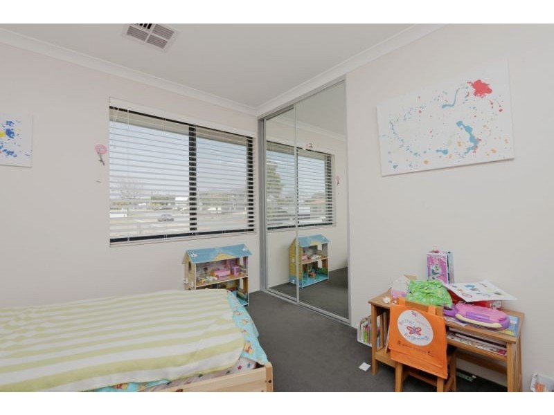 128c Huntriss Road, Doubleview WA 6018