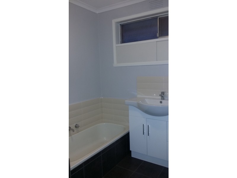 42 Mclaughlin St, Ardeer VIC 3022