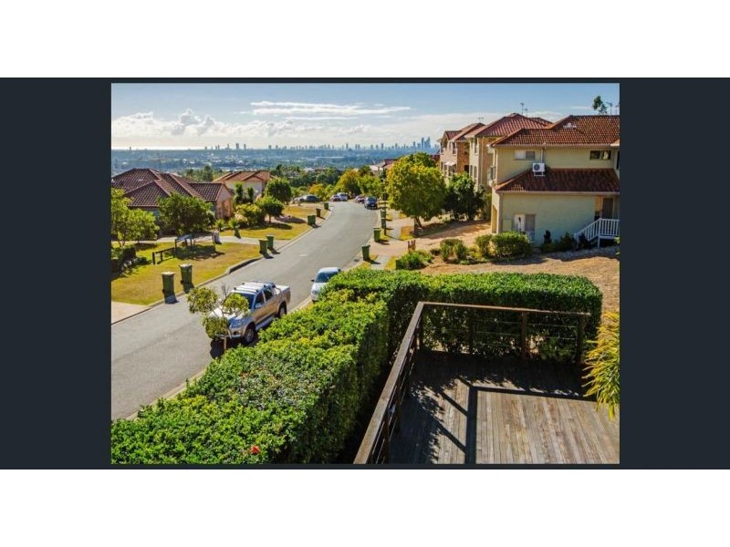 82 Kincaid Drive, Highland Park QLD 4211