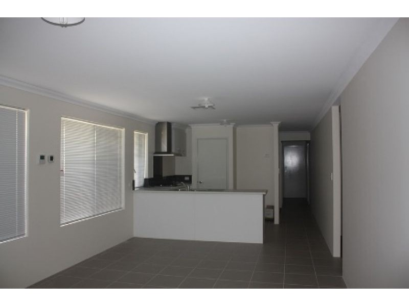 225 Dalmilling Drive, The Vines WA 6069