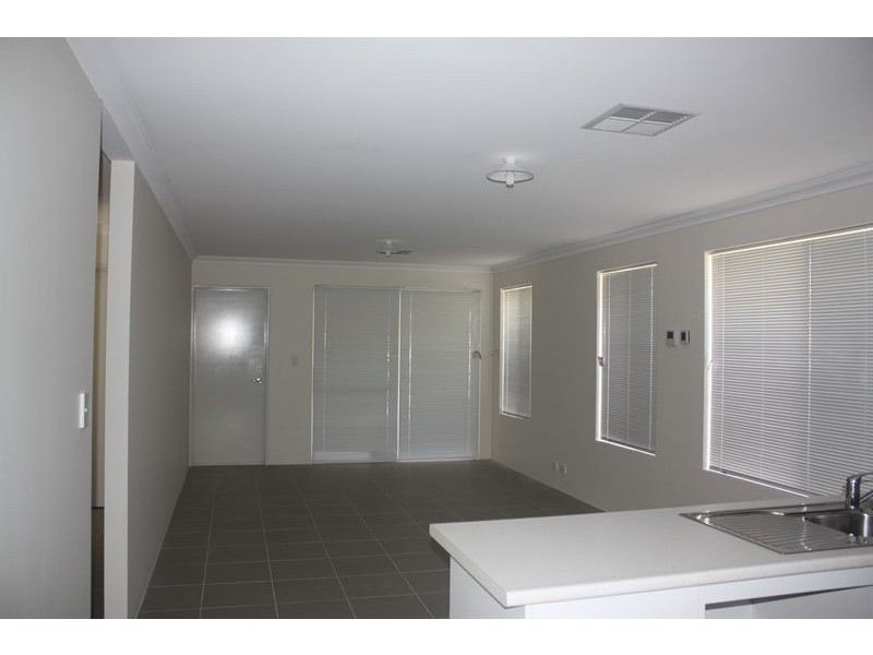 225 Dalmilling Drive, The Vines WA 6069