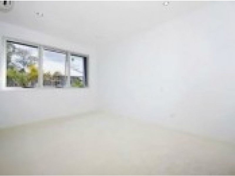 2/10 Highlands Street, Albion QLD 4010