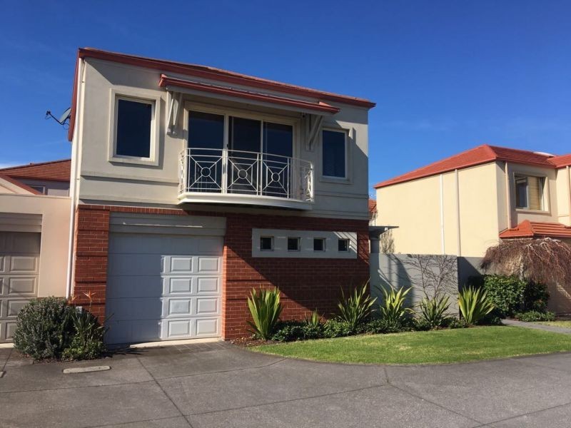 4 Morley Mews, Port Melbourne VIC 3207