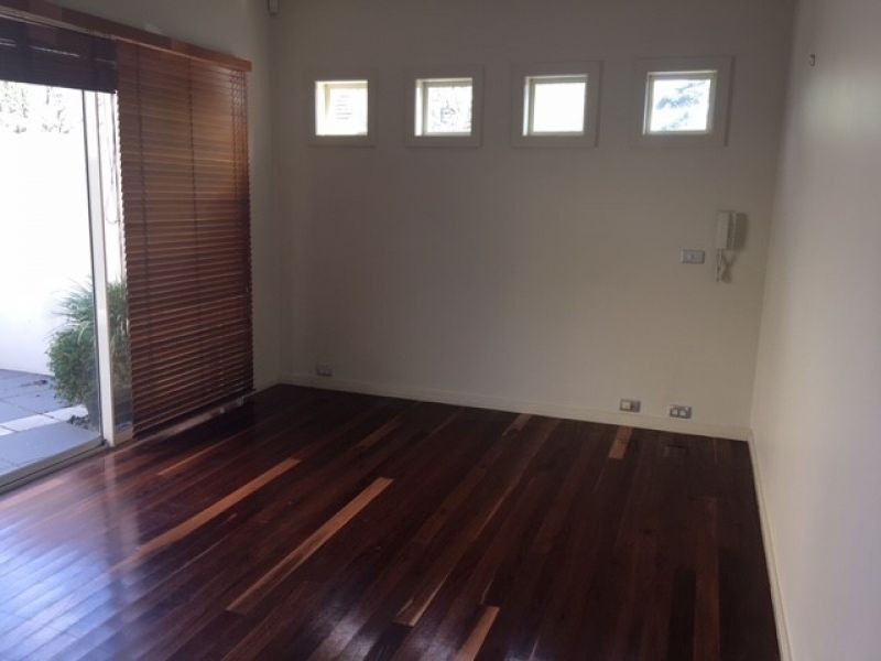 4 Morley Mews, Port Melbourne VIC 3207