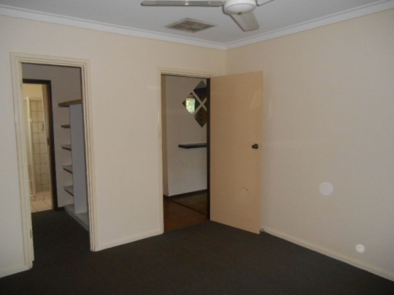 4 Christie Court, Wanneroo WA 6065