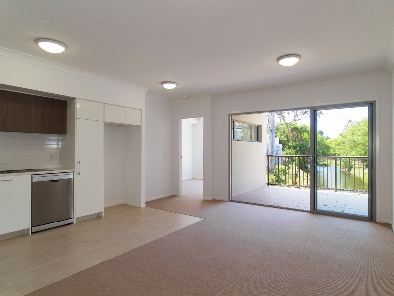 61/9 Houghton Street, Petrie QLD 4502