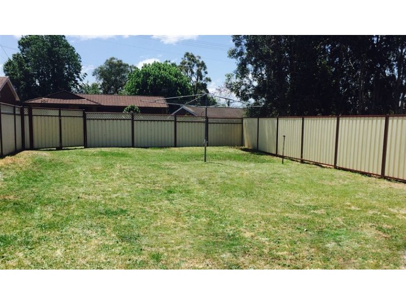 2 Gleneagle Parade, North Nowra NSW 2541