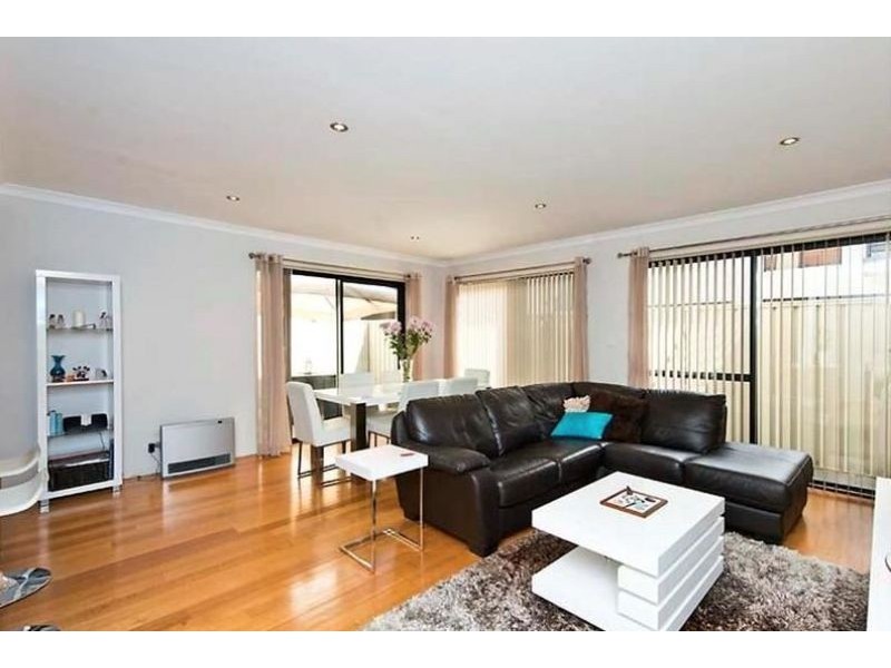 4/56 Spinnaker Heights, Yangebup WA 6164