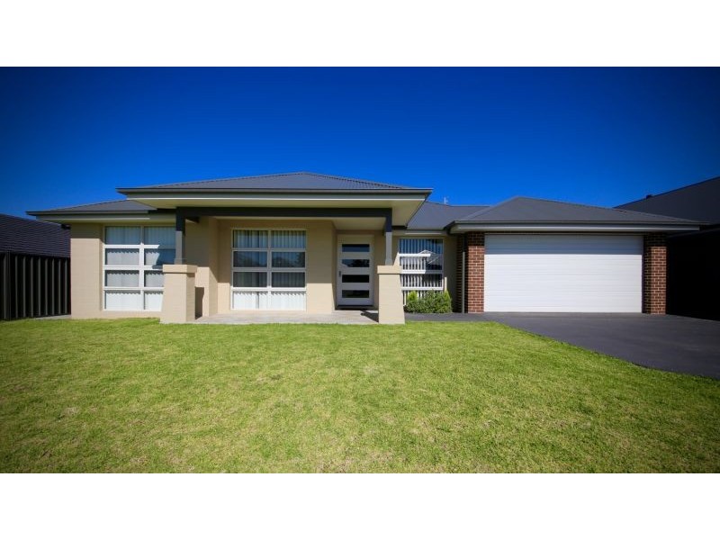 27 McCullough St, Cooranbong NSW 2265