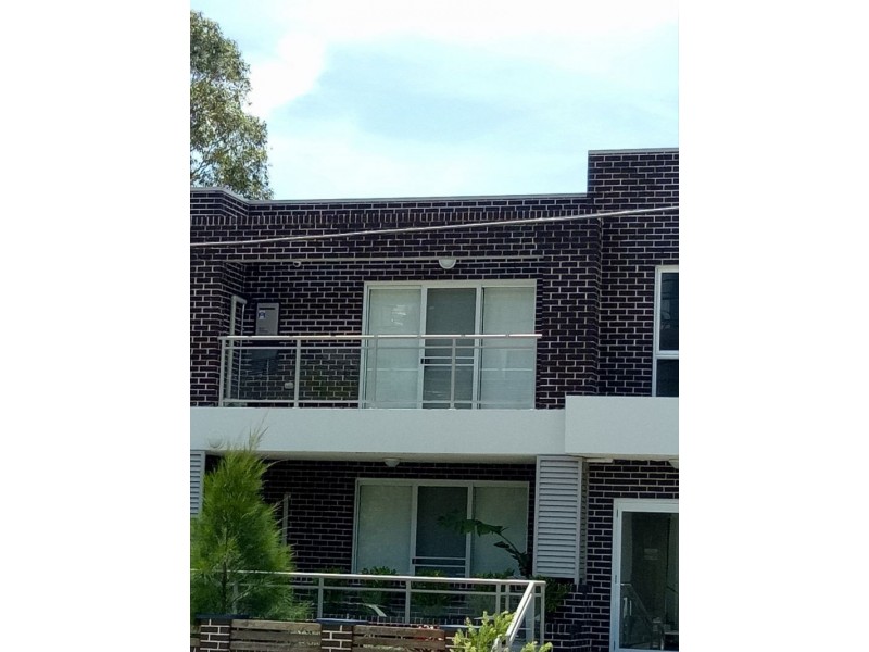 12/4 Barangaroo Road, Toongabbie NSW 2146