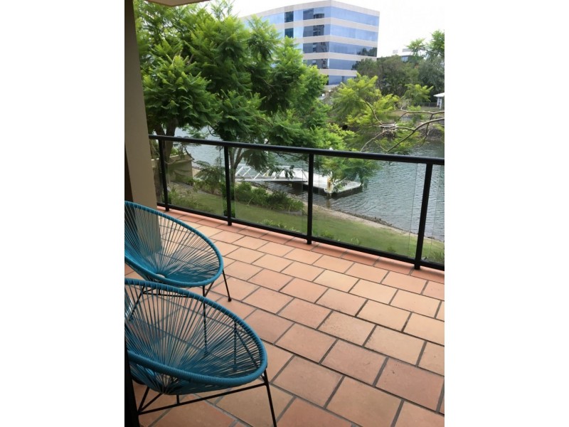 11/24 Slatyer Avenue, Bundall QLD 4217