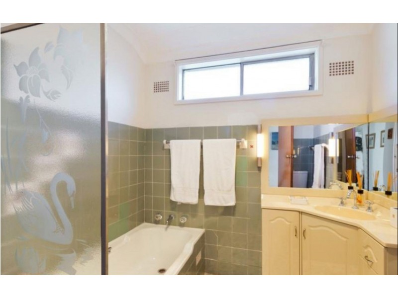 7 Munro, Eastwood NSW 2122